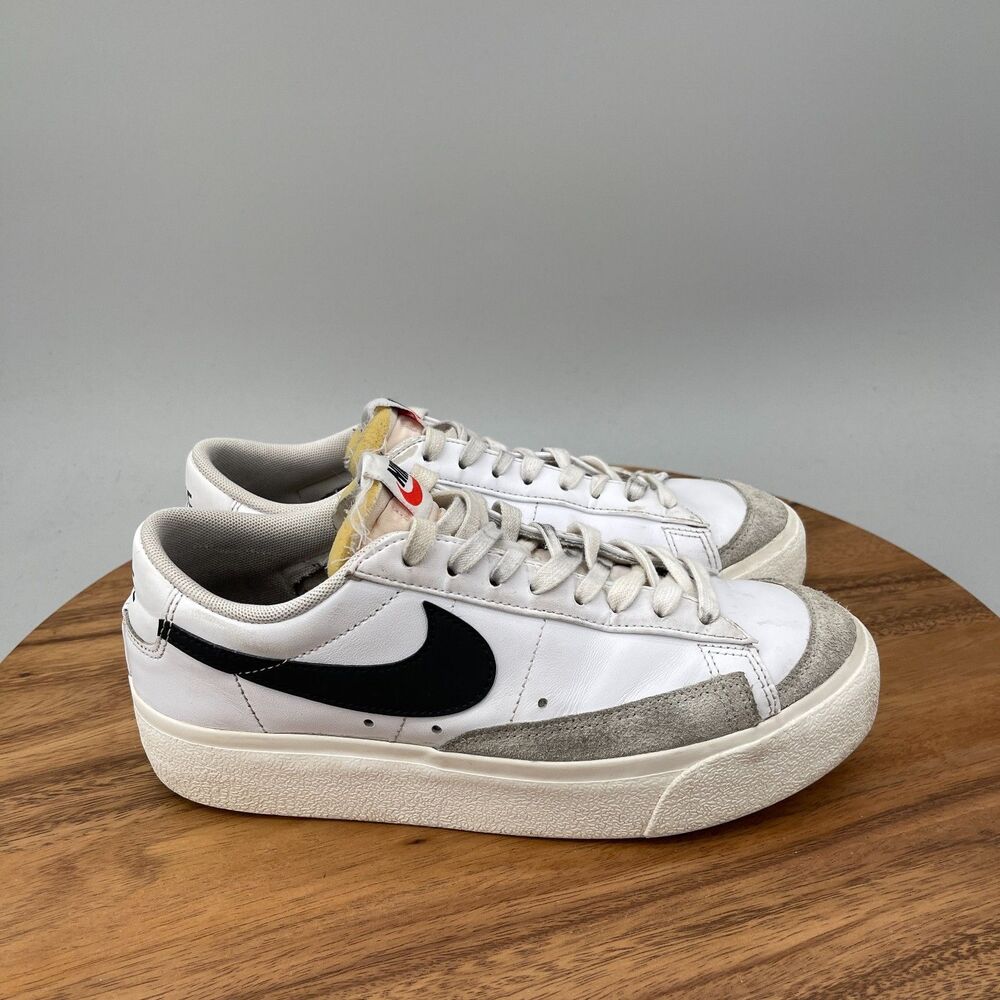 Nike Blazer Low Platform Shoes Womens Size 8.5 White Stacked Casual Classic